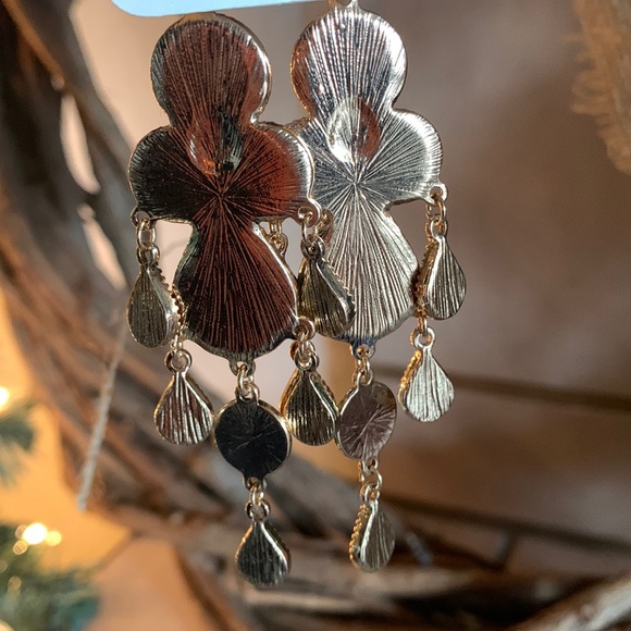 Beautiful Gold-Toned Lovisa Earrings - Picture 5 of 10